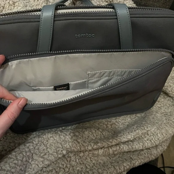 tomtoc 360 Protective Laptop Carrying Bag - Picture 3 of 13